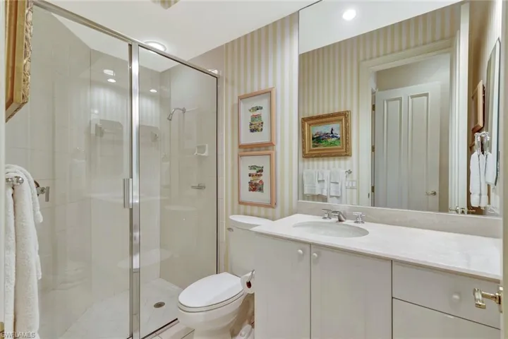 3rd En Suite Bath