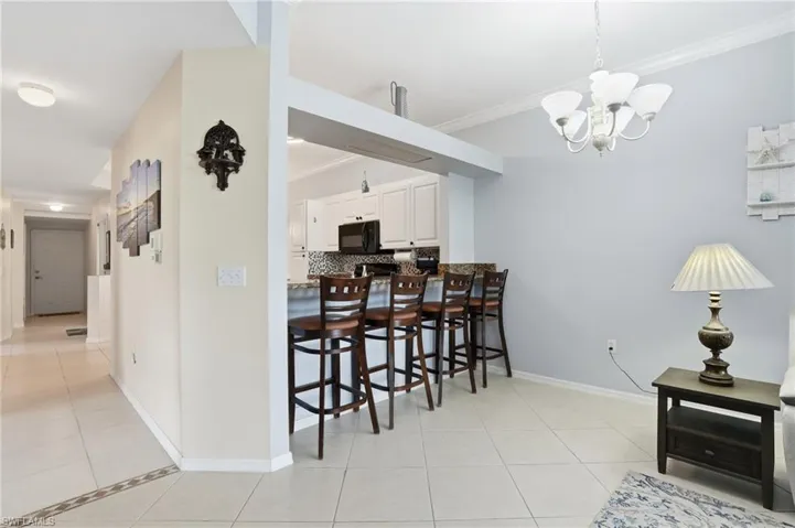 340  Robin Hood  CIR, Naples, FL 34104