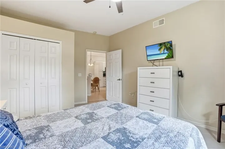 340  Robin Hood  CIR, Naples, FL 34104