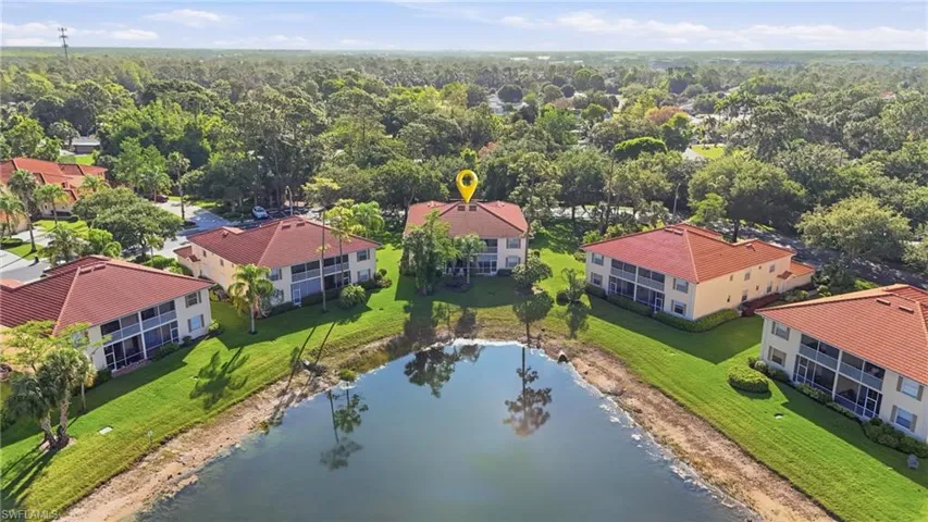 340  Robin Hood  CIR, Naples, FL 34104