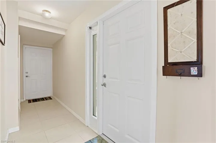 340  Robin Hood  CIR, Naples, FL 34104
