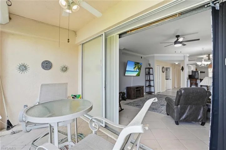 340  Robin Hood  CIR, Naples, FL 34104