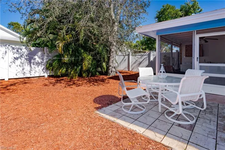 1781 Smugglers Cv A, Naples, Florida 34112