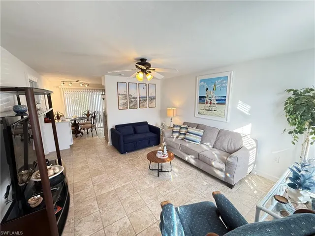 1781 Smugglers Cv A, Naples, Florida 34112