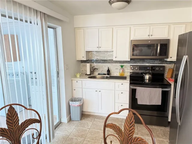 1781 Smugglers Cv A, Naples, Florida 34112