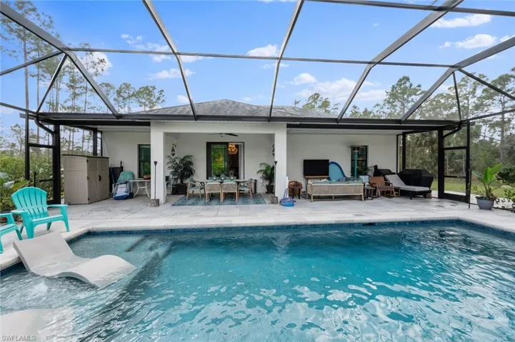 3703  45th NE AVE, Naples, FL 34120