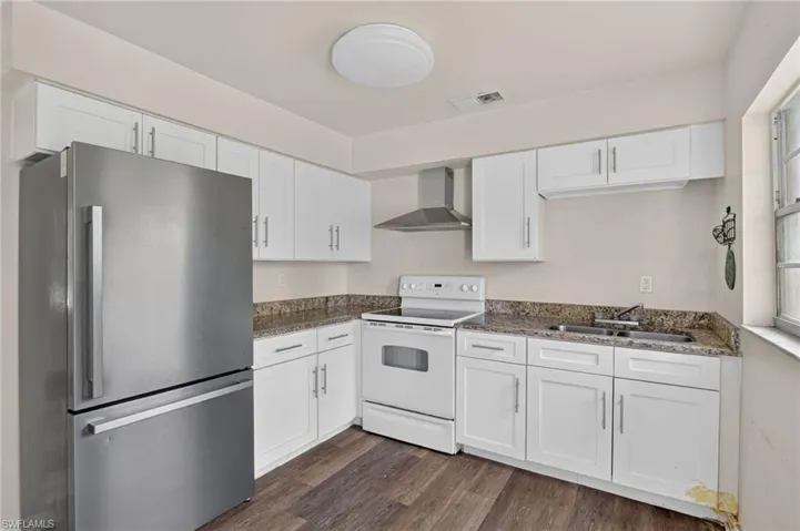 273 Whittier Ave, North Fort Myers, Florida 33917