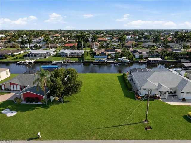 1907 Se 37th Ter, Cape Coral, Florida 33904