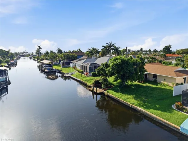 1907 Se 37th Ter, Cape Coral, Florida 33904