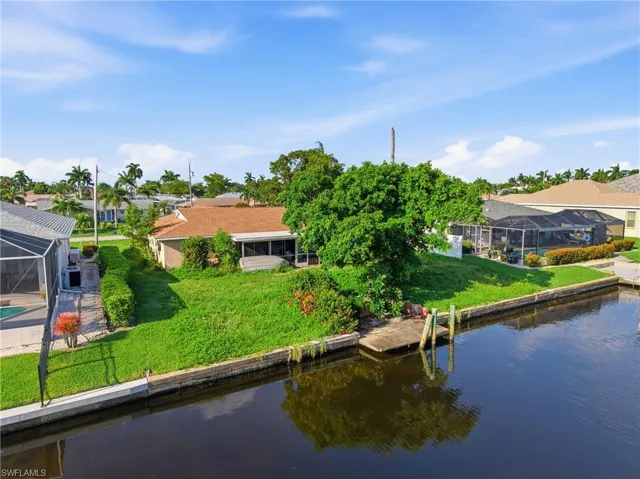 1907 Se 37th Ter, Cape Coral, Florida 33904