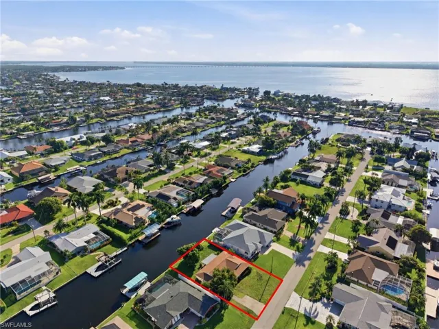 1907 Se 37th Ter, Cape Coral, Florida 33904