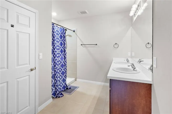 1829 NW 15th  ST, Cape Coral, FL 33993