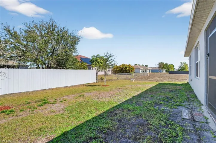 1829 NW 15th  ST, Cape Coral, FL 33993