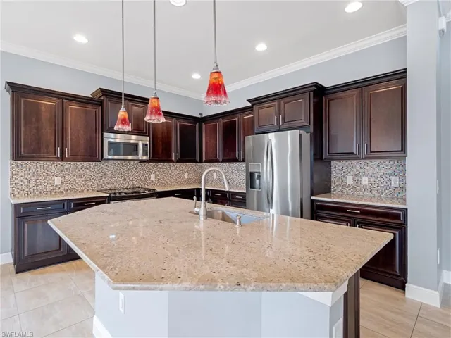 10125  Belcrest  BLVD, Fort Myers, FL 33913
