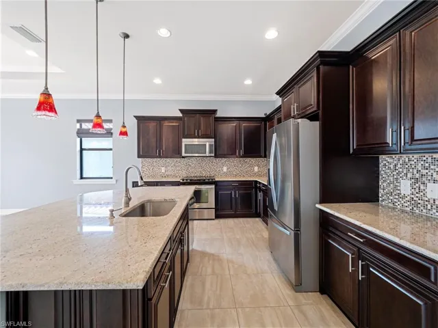 10125  Belcrest  BLVD, Fort Myers, FL 33913