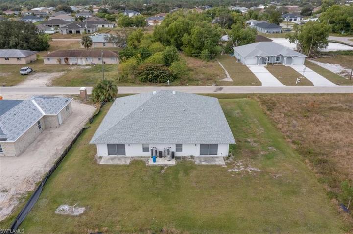 1109/1111 Gordon Ave S