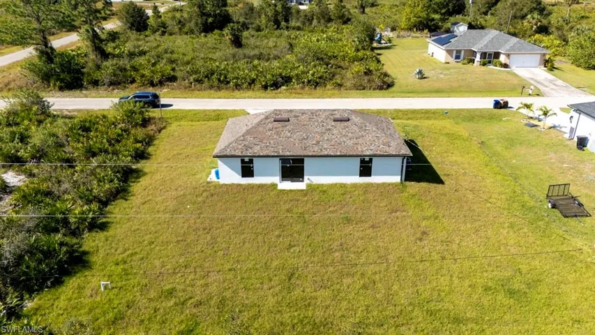 Birds eye view of property