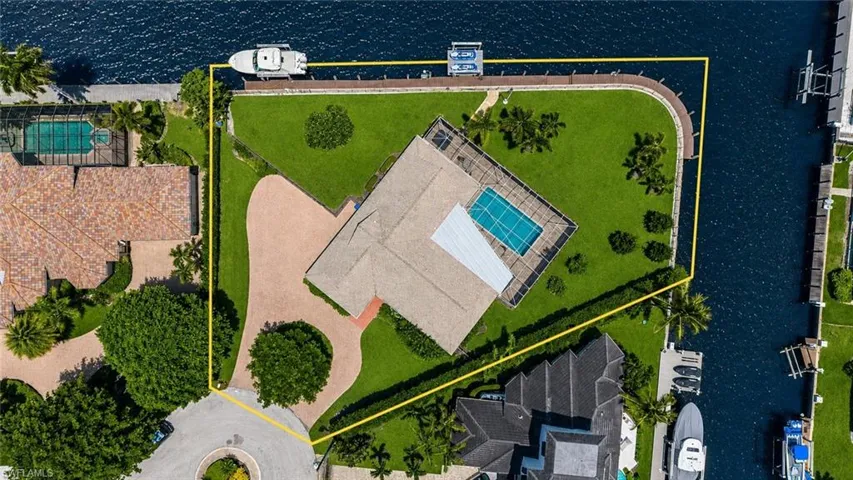 2185 Trout Ct, Naples, Florida 34102