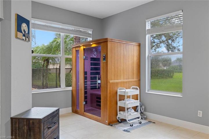 Master Sitting Area