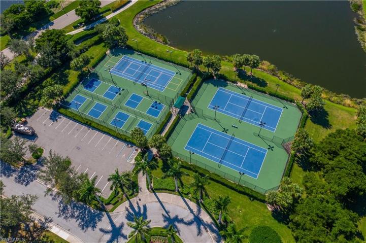 Tennis/ Pickleball Courts