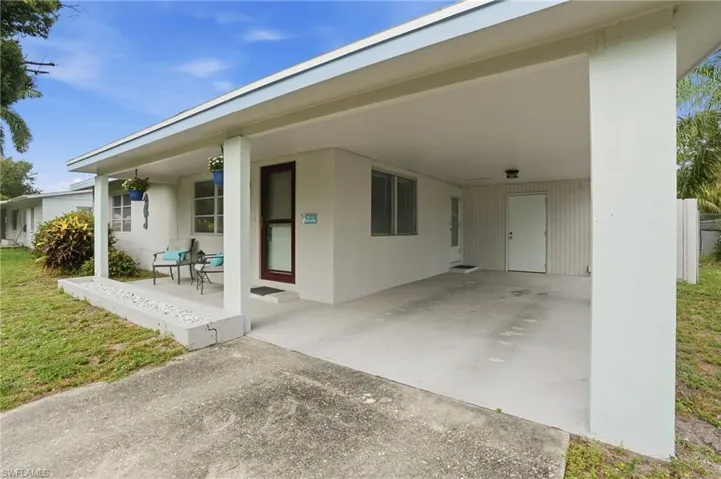 372 Altamont Ave, Fort Myers, Florida 33905