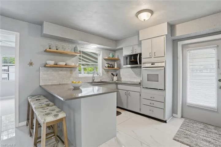 372 Altamont Ave, Fort Myers, Florida 33905
