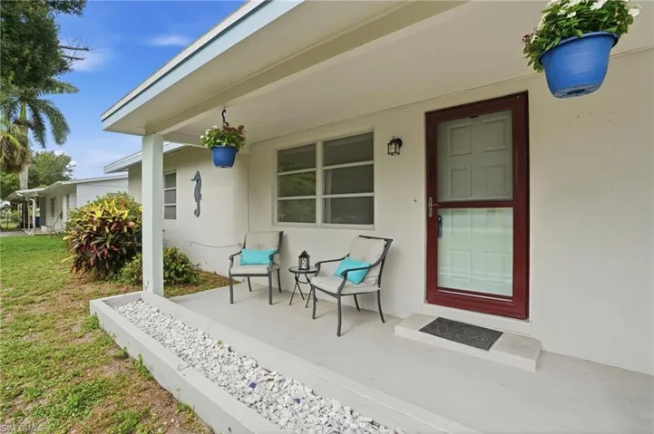 372 Altamont Ave, Fort Myers, Florida 33905