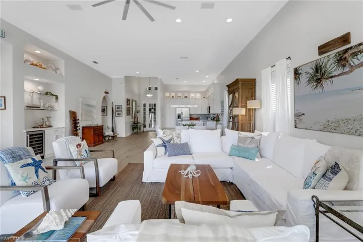 Live Indoor - Outdoor for the ultimate Florida lifestyle!