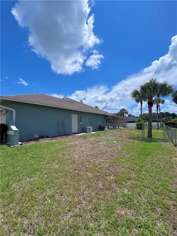 420 Glendale Ave, Lehigh Acres, Florida 33936