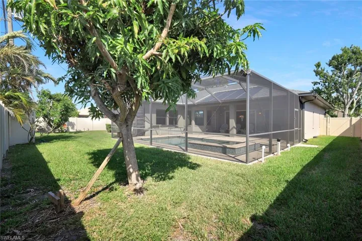 3132 Se 8th Ave, Cape Coral Fl 33904