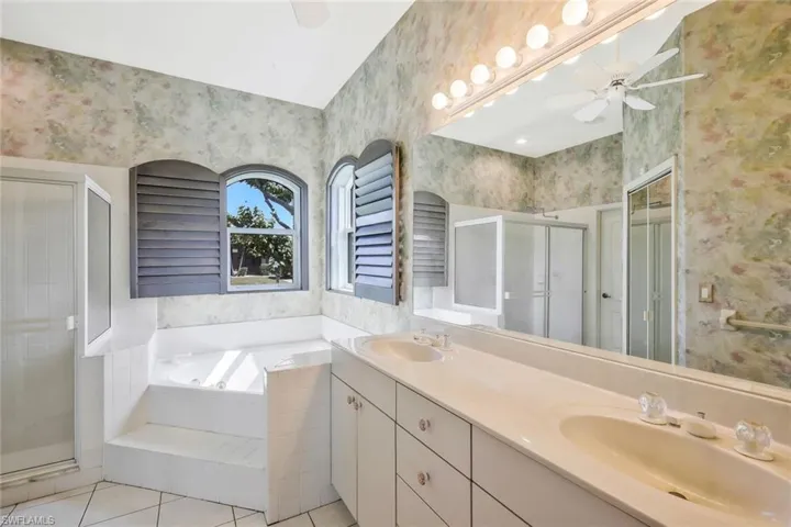 3132 Se 8th Ave, Cape Coral Fl 33904
