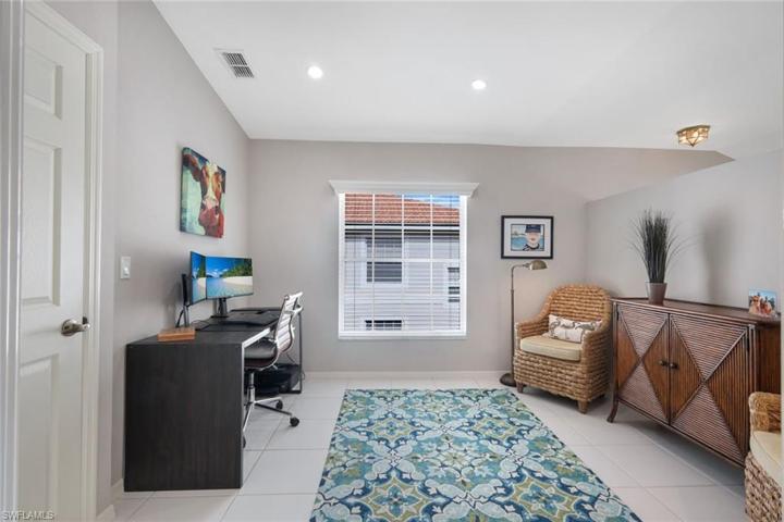 2486 Orchid Bay DR # 204, NAPLES FL 34109