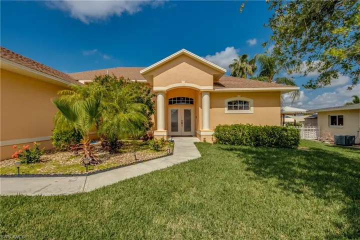 5244 Willow Ct, Cape Coral, Florida 33904