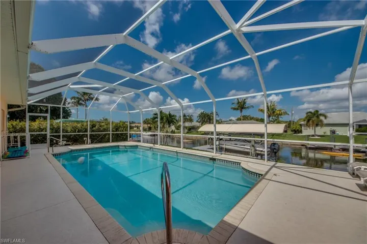 5244 Willow Ct, Cape Coral, Florida 33904