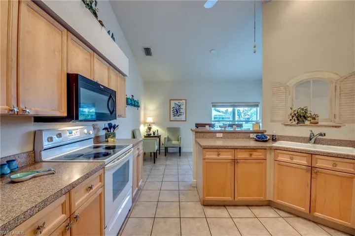5244 Willow Ct, Cape Coral, Florida 33904