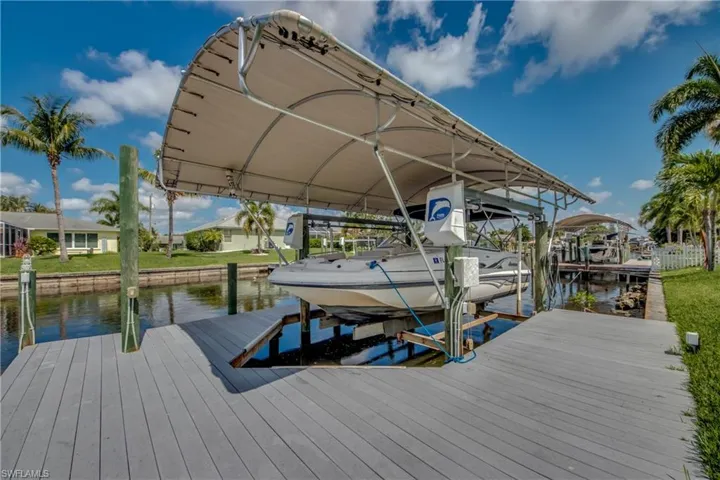 5244 Willow Ct, Cape Coral, Florida 33904