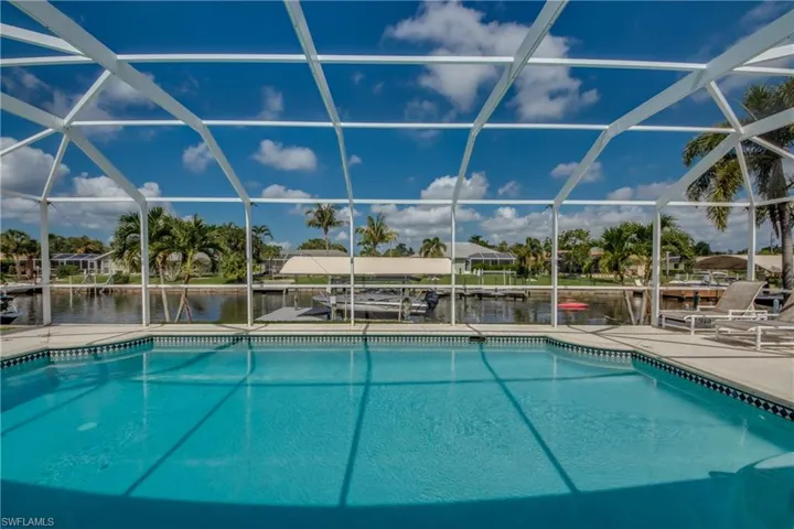5244 Willow Ct, Cape Coral, Florida 33904