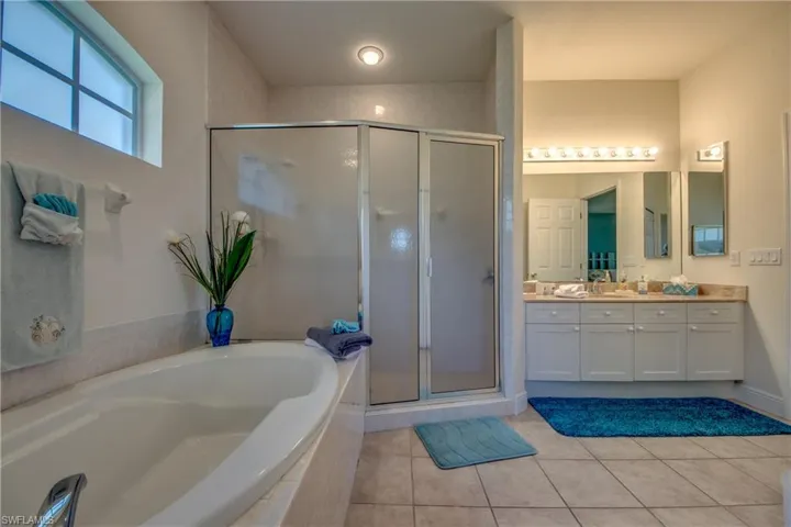 5244 Willow Ct, Cape Coral, Florida 33904
