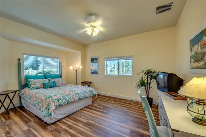 5244 Willow Ct, Cape Coral, Florida 33904