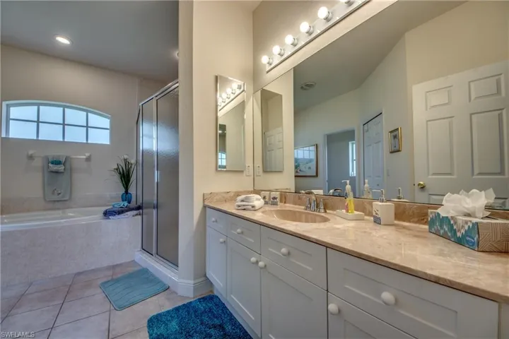 5244 Willow Ct, Cape Coral, Florida 33904
