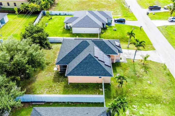 Aerial view of property and surrounding area