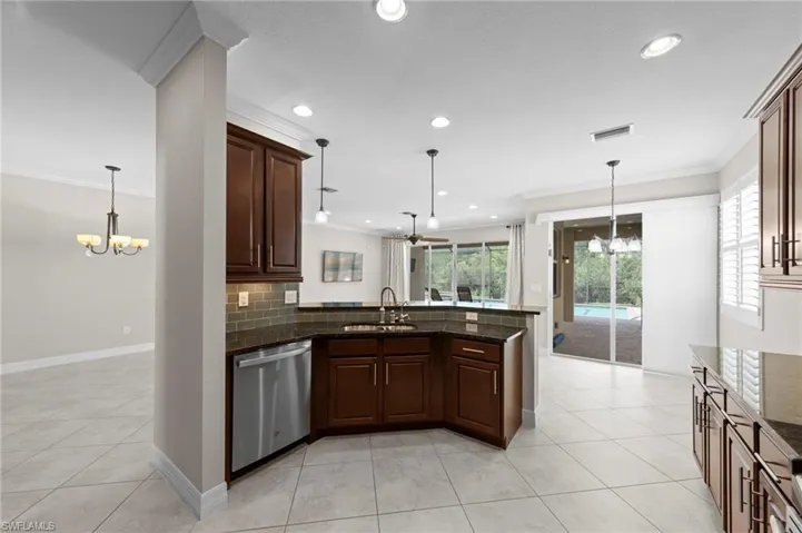 10308 Longleaf Pine Ct, Fort Myers, Florida 33913