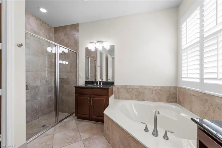 10308 Longleaf Pine Ct, Fort Myers, Florida 33913