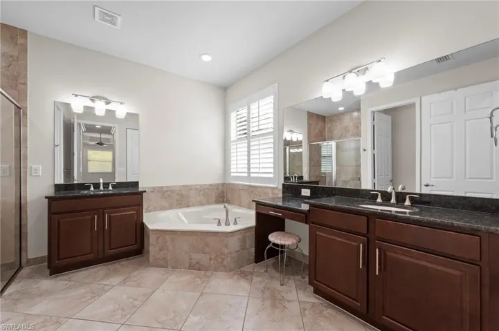 10308 Longleaf Pine Ct, Fort Myers, Florida 33913