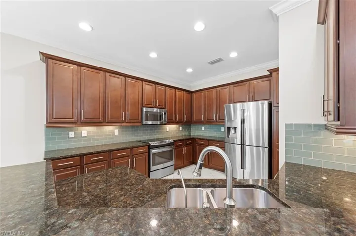10308 Longleaf Pine Ct, Fort Myers, Florida 33913