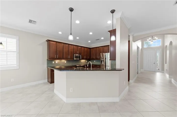 10308 Longleaf Pine Ct, Fort Myers, Florida 33913