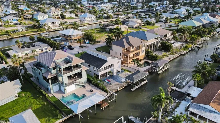 261 Egret St, Fort Myers Beach, Florida 33931