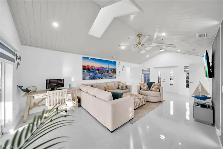 261 Egret St, Fort Myers Beach, Florida 33931