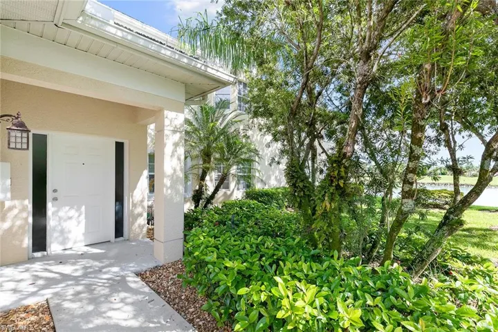 8320  Mystic Greens  WAY, Naples, FL 34113