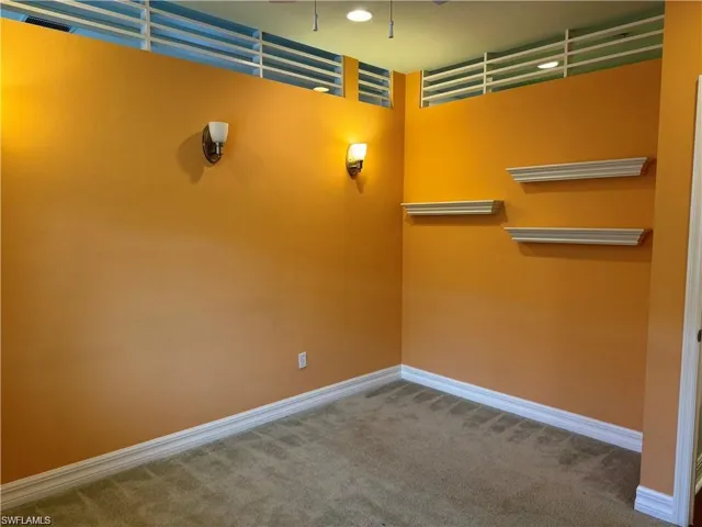 10305 Longleaf Pine Ct, Fort Myers, Florida 33913